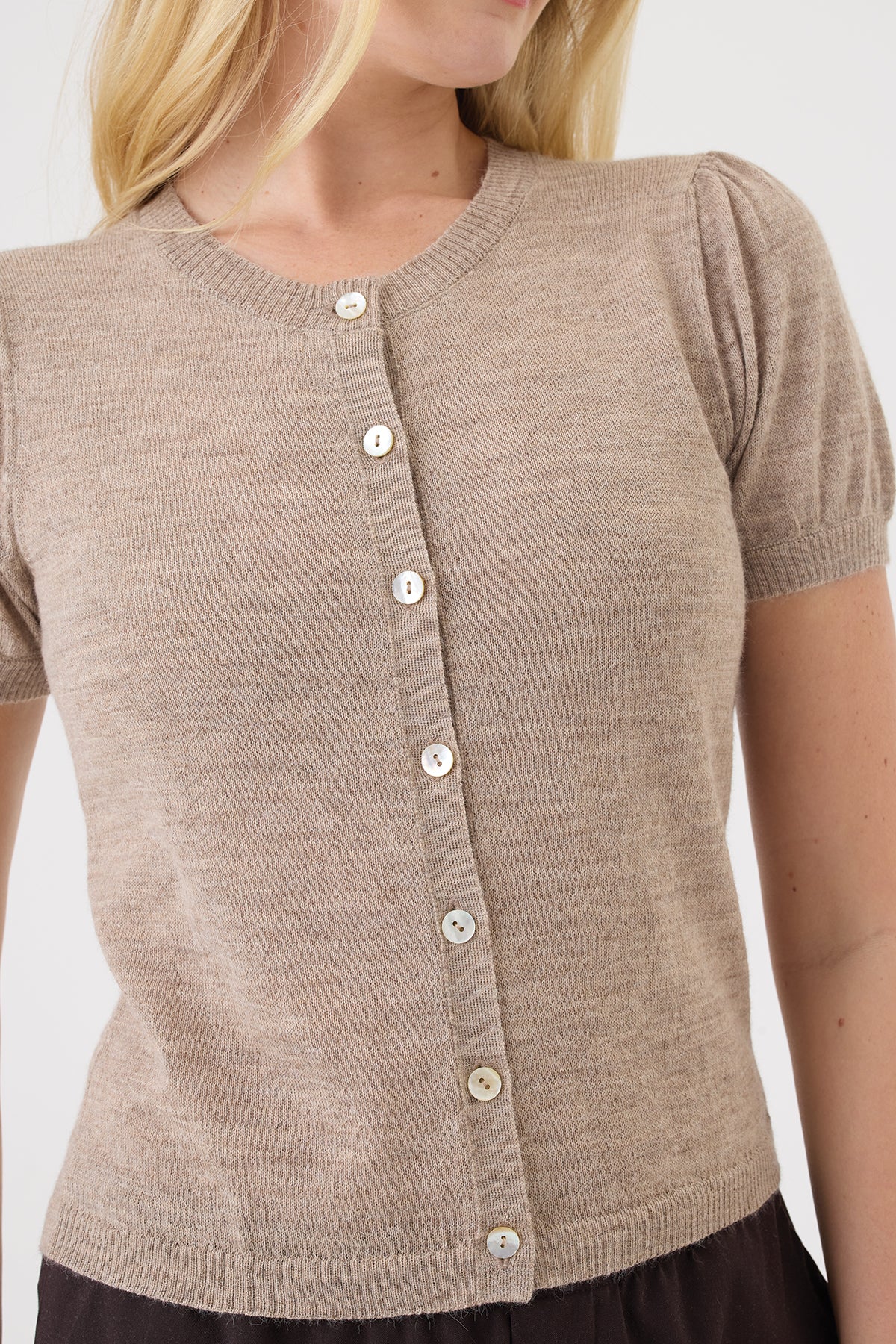 Mirabel Cardigan - Goldie LeWinter #color_string