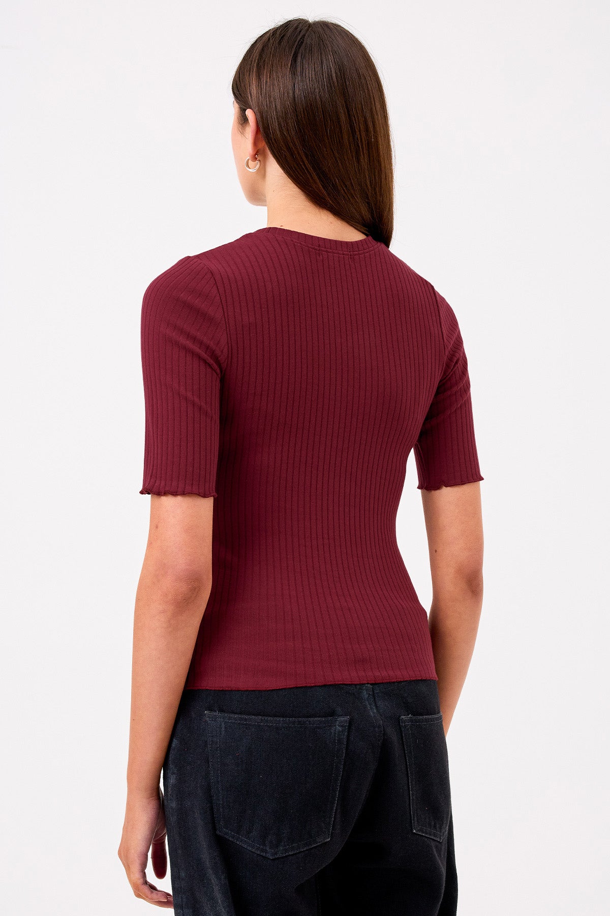 Chelsea Editor Tee - Goldie LeWinter #color_bordeaux - limited edition