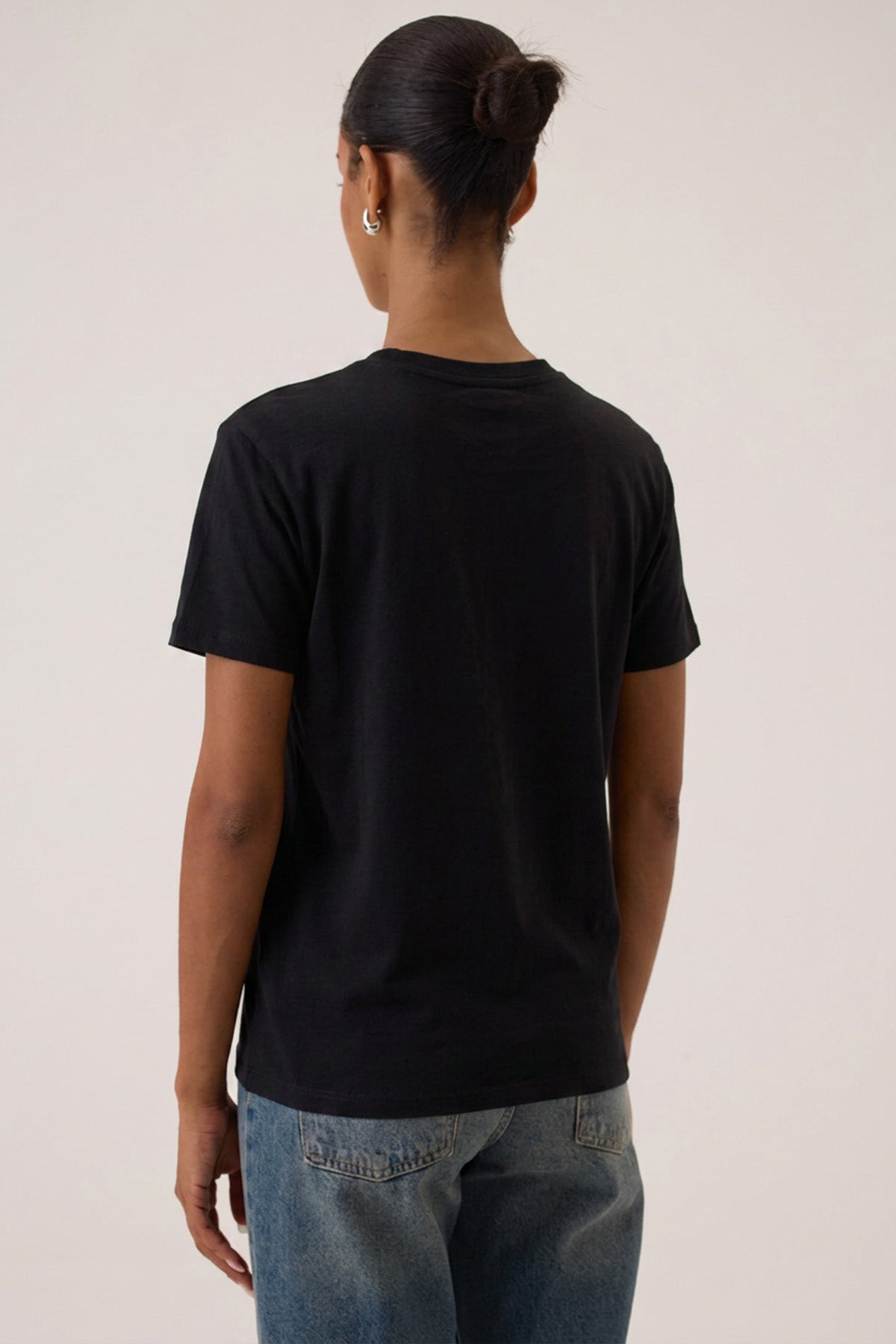 Sydney Organic Girlfriend Tee - Goldie LeWinter #color_black