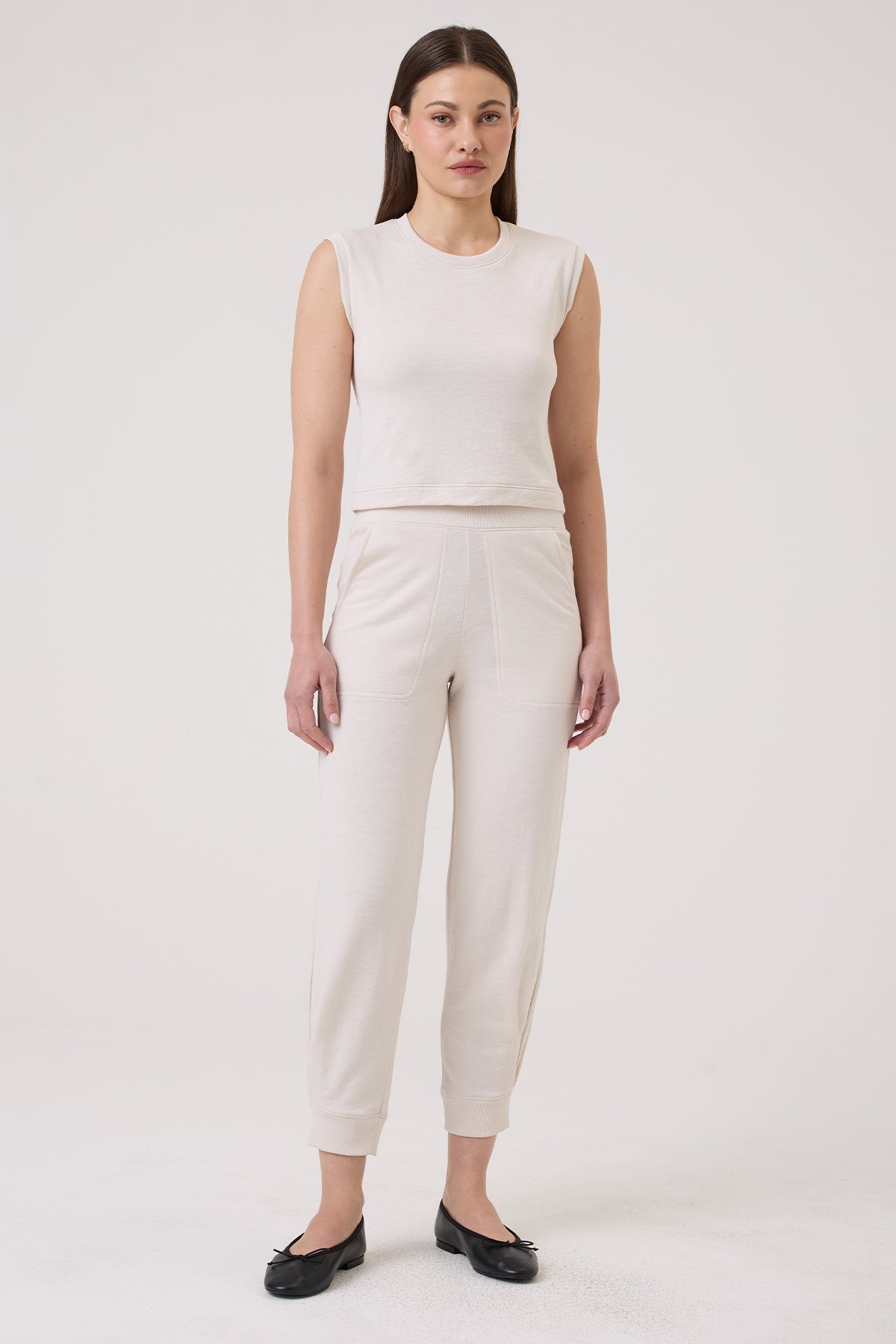 Endless Weekend Jogger - Goldie LeWinter #color_white sand
