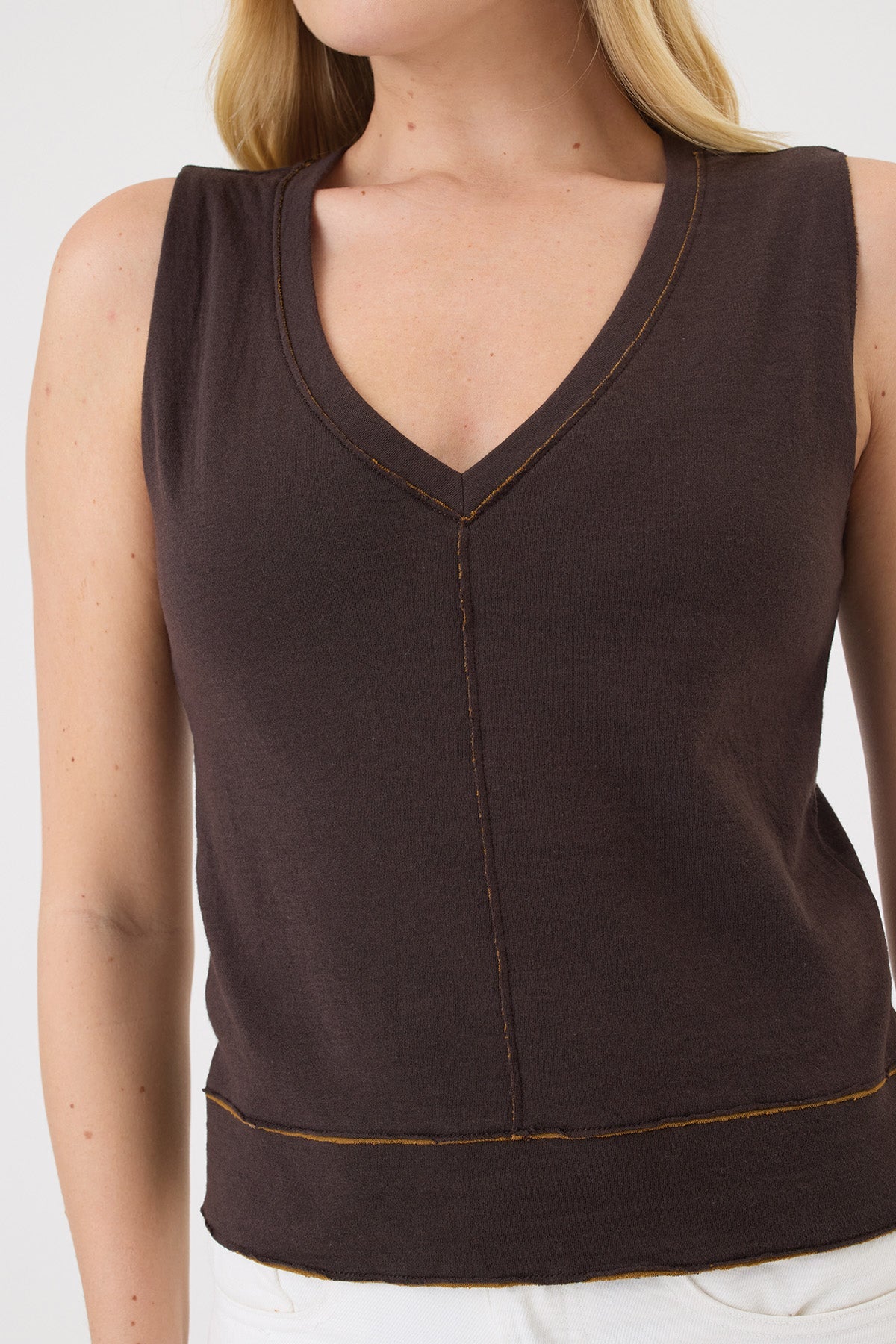 Stella Vest - Goldie LeWinter #color_coffee / bronze