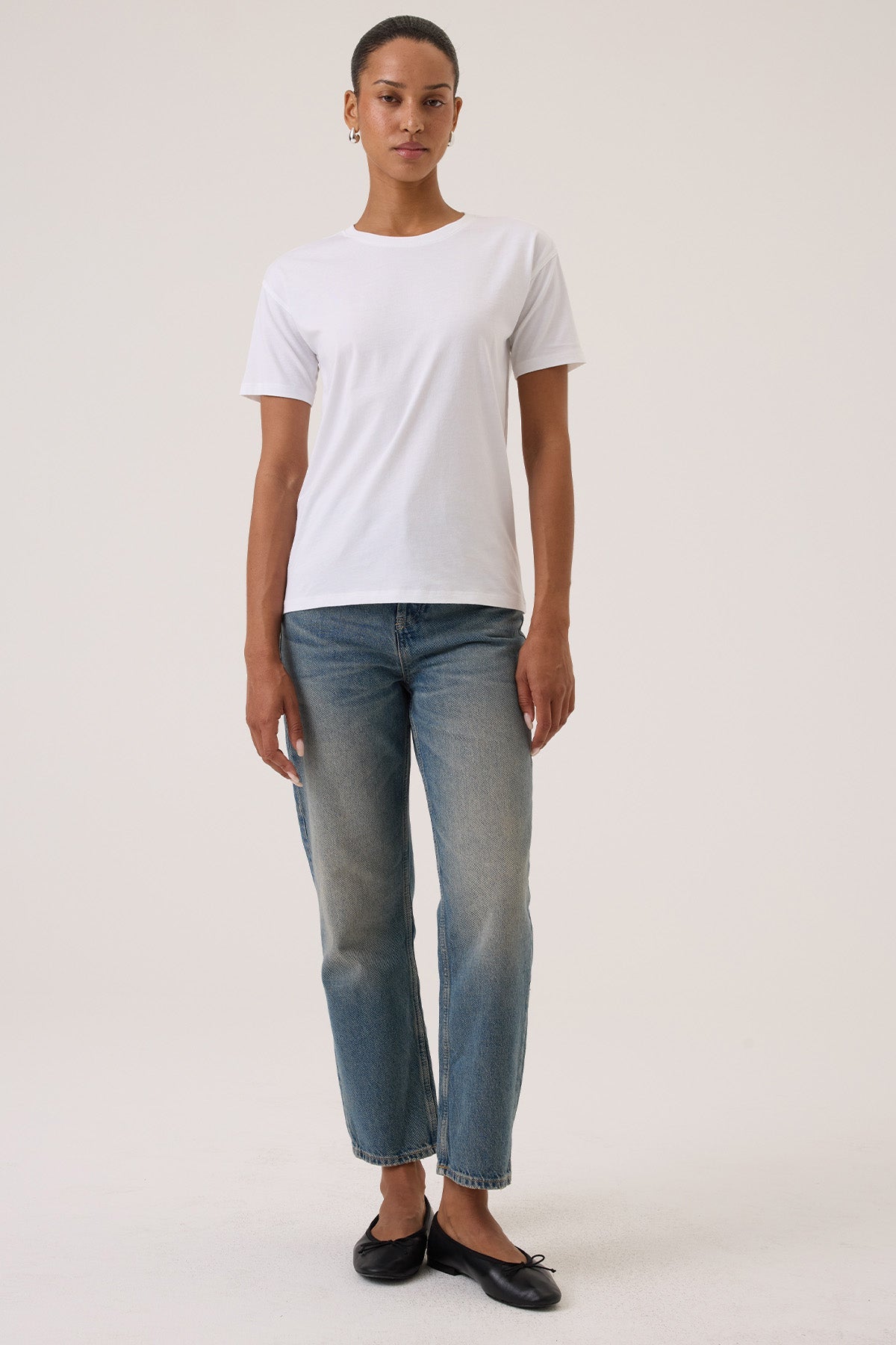 Sydney Organic Girlfriend Tee - Goldie LeWinter #color_white
