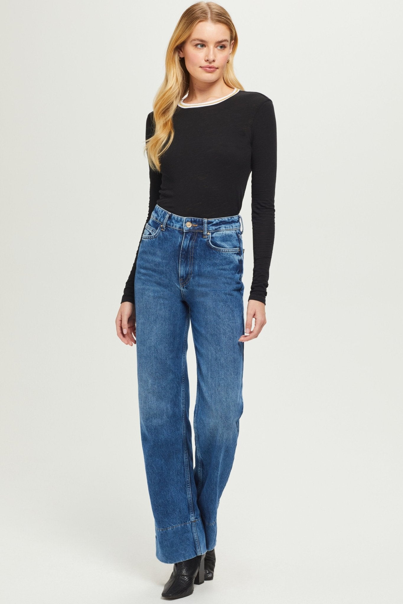 Long Sleeve Metallic Tipped Ringer Tee - Goldie LeWinter #color_black