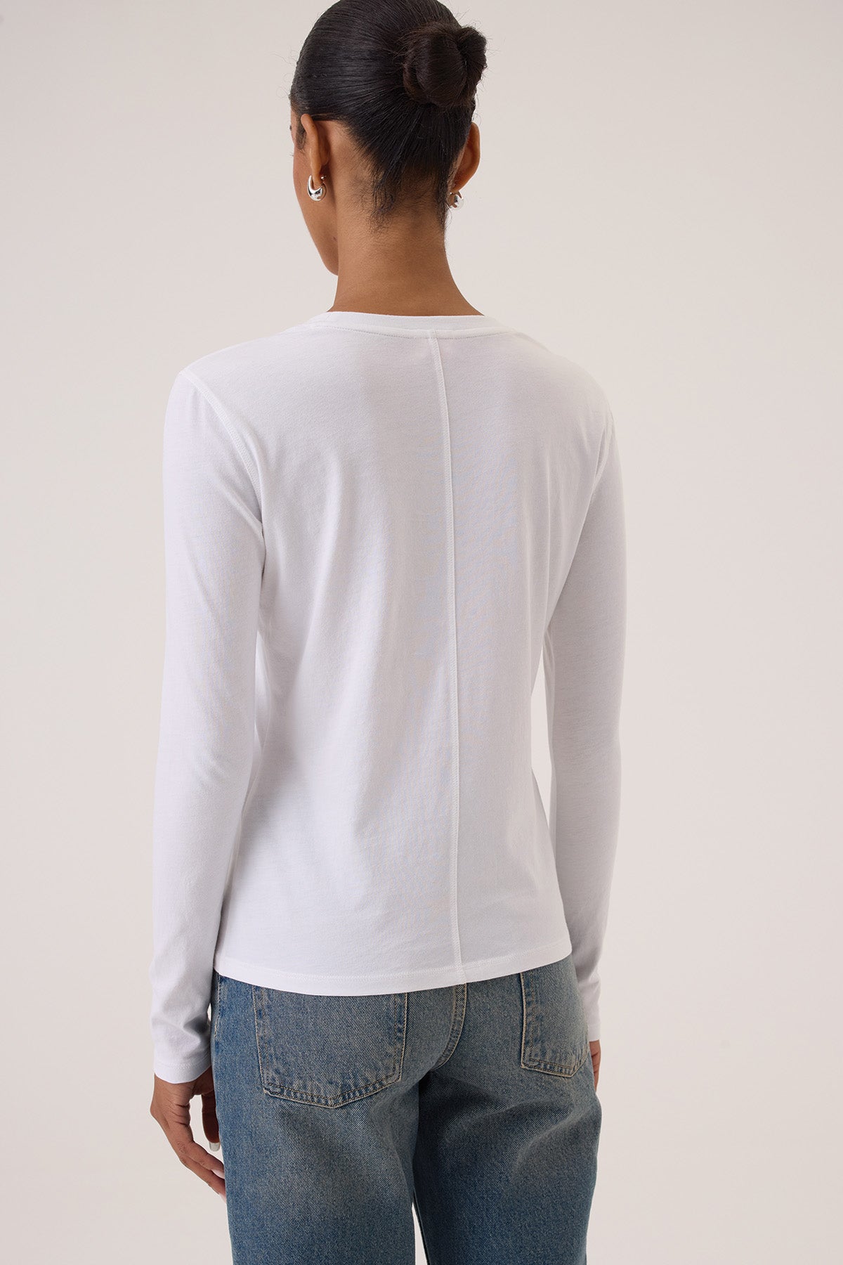 Quinn Organic Long Sleeve Tee - Goldie LeWinter #color_white