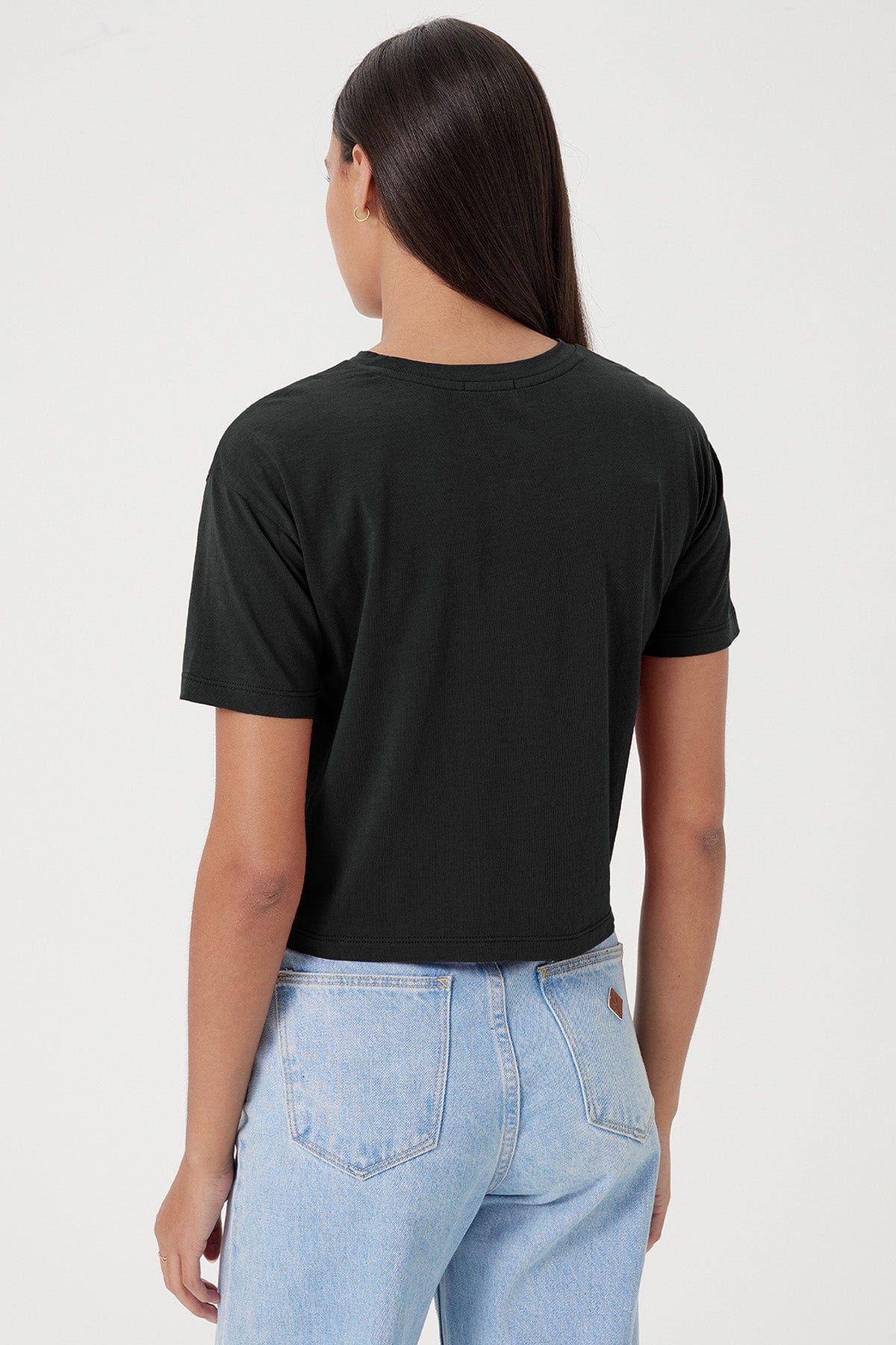 Organic Crop Girlfriend Tee - Goldie LeWinter