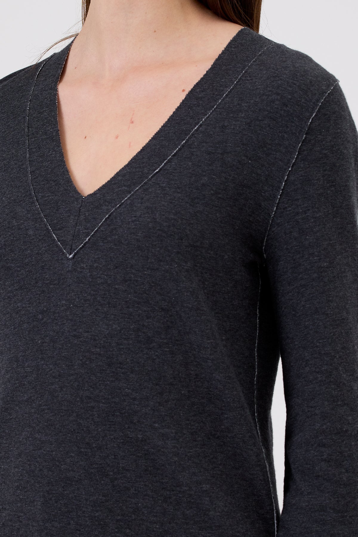 Serena V Neck Pullover - Goldie LeWinter #color_charcoal